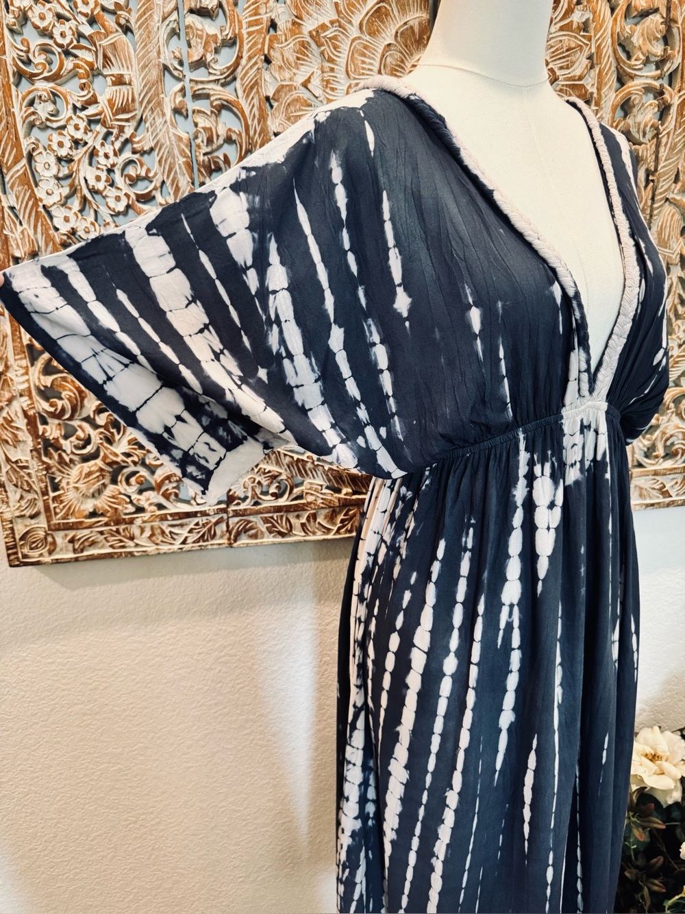 Raviya Navy & White Boho Tie-Dye Deep V Midi Dress/ Coverup, Lightweight - Picture 6 of 15